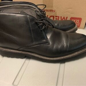 Kenneth Cole Black Leather Chukka Boots